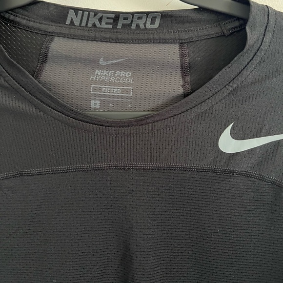 Mens nike pro hyper cool fitted shirt - Picture 4 of 5